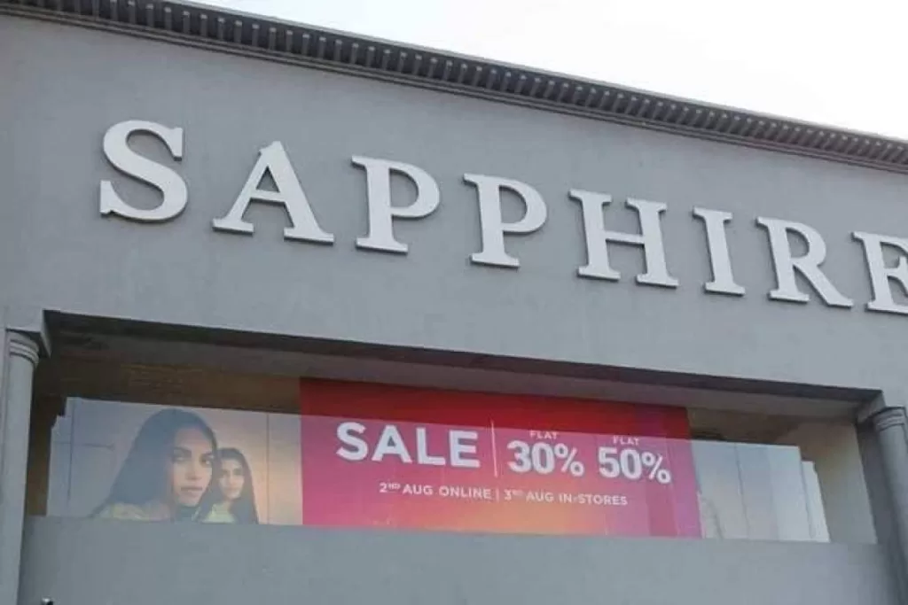 Chaotic Brawl Erupts at Sapphire's Summer Sale, Turning Shopping Spree into Shocking Incident