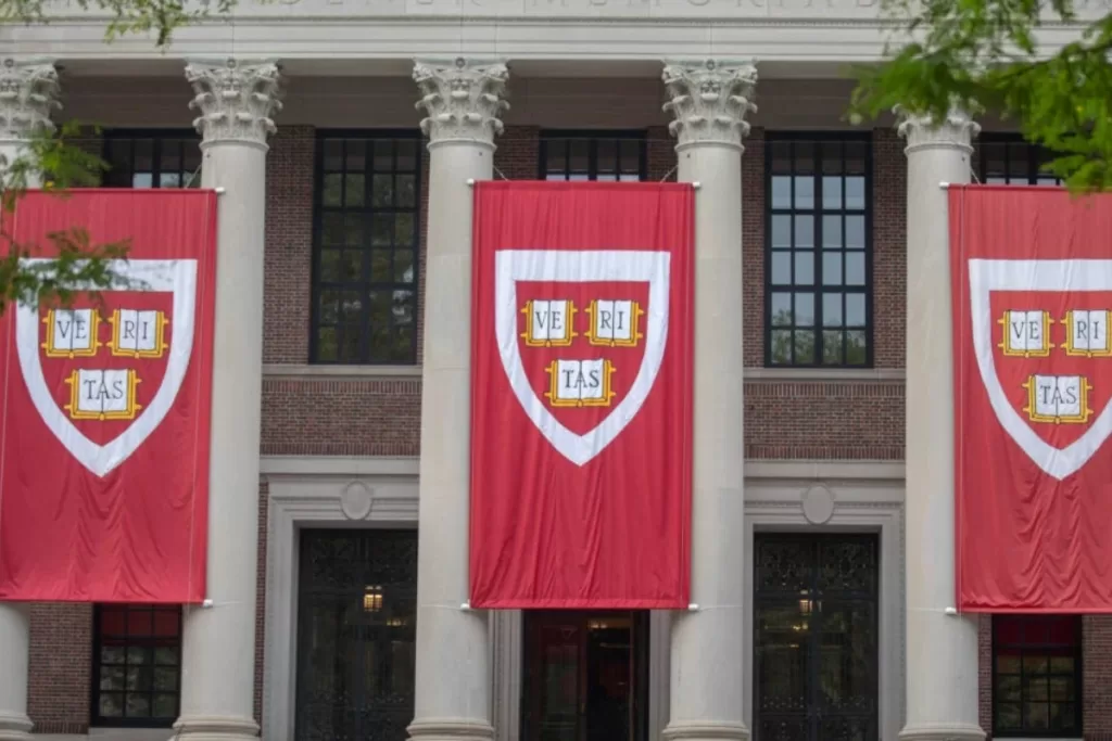 Harvard University offers free online courses