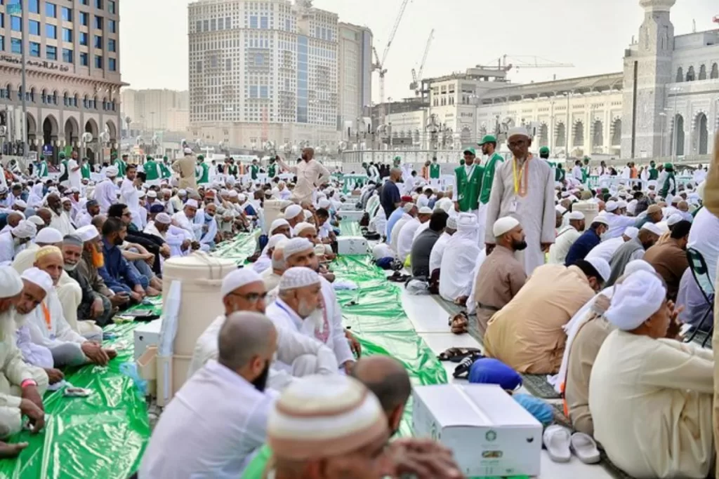 Saudi Arabia bans Iftar inside mosques