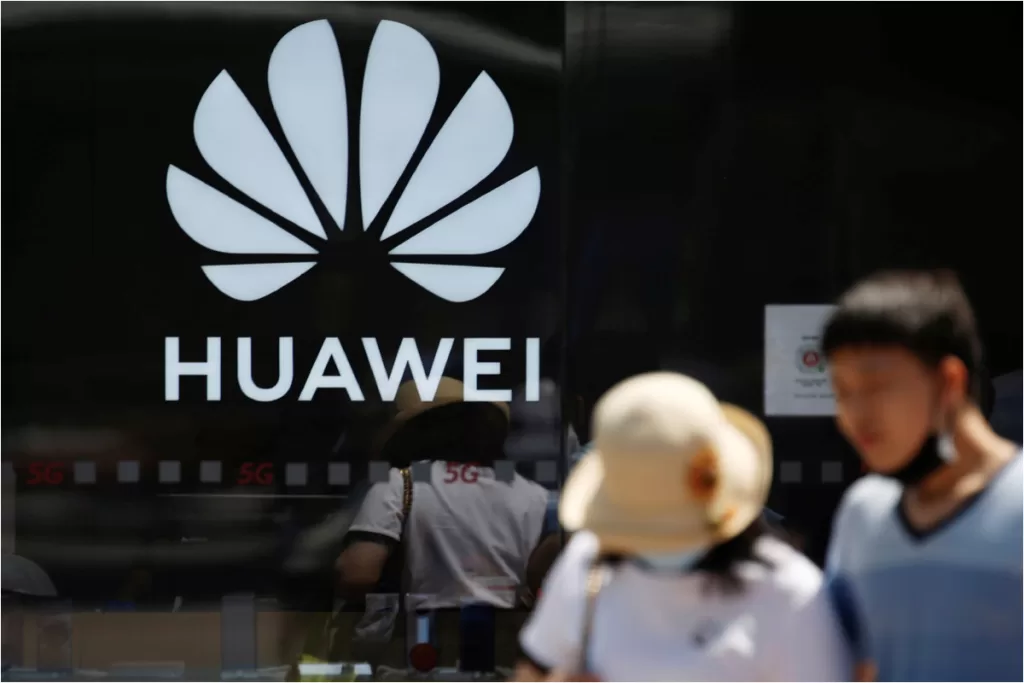 Huawei to reveal new car, PC products on April 11