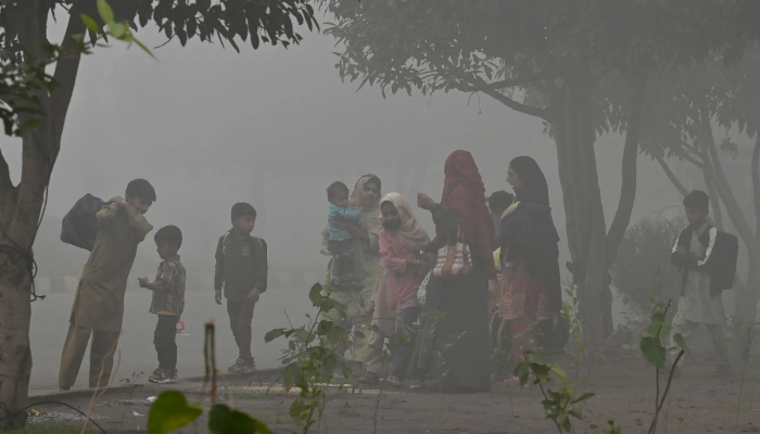 LHC issues new directives for schools amid smog