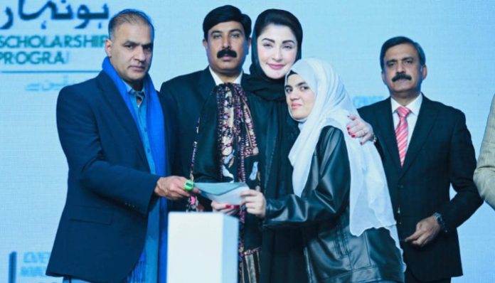 CM Maryam Nawaz launches Honhaar scholarship and laptop scheme for students