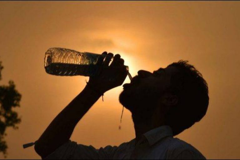 PMD forecasts hot & dry weather for Karachi this week