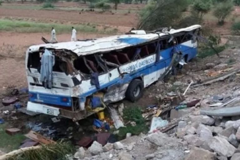 Six dead, 20 injured in tragic bus crash in Kalat, Balochistan