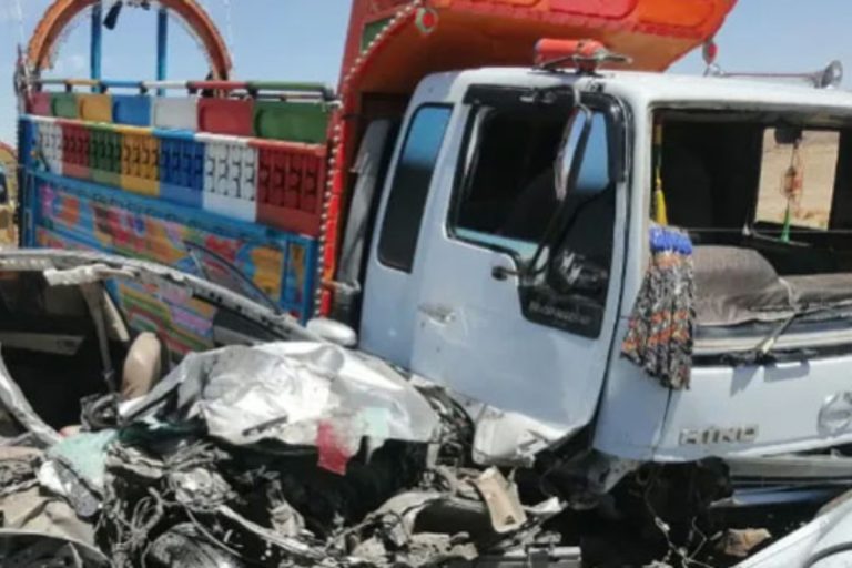Heavy vehicle accident in Karachi claims two more lives