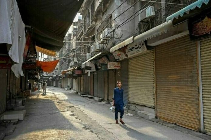 Pakistan traders announce April 26 market shutdown