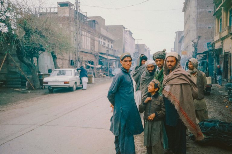 Pakistan cracks down on illegal immigrants, April 30 final deadline