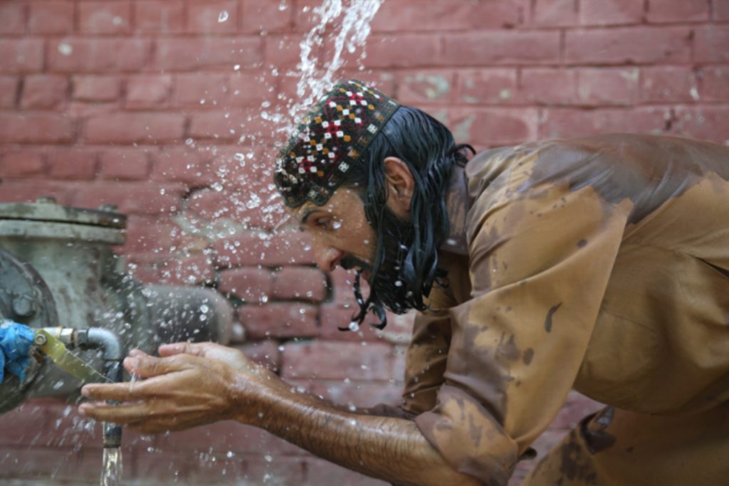 Balochistan sizzles as temperatures soar to 48°C, rain expected in some areas