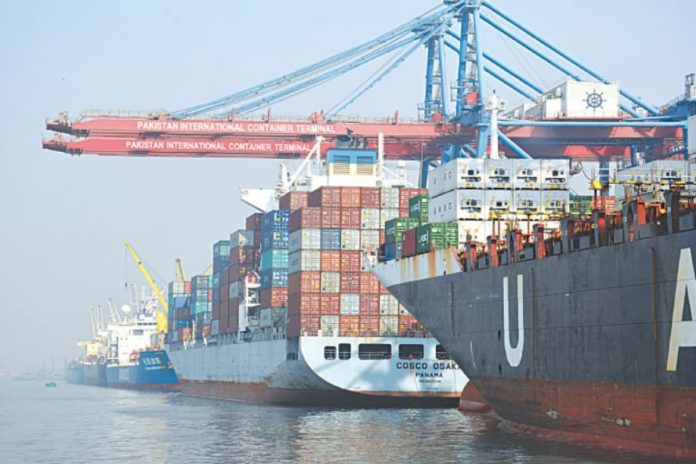 Pakistan’s trade deficit hits $3.4 billion in April