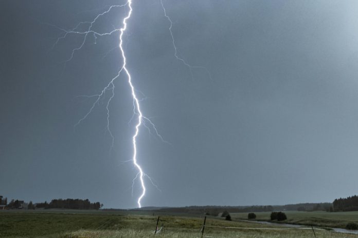 Four killed, many injured in lightning strikes across South Punjab
