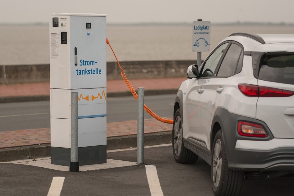 Electric vehicle prices set to decrease under new govt policy