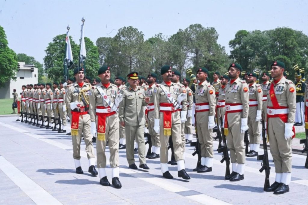 Special guard of honour presented to Field Marshal Asim Munir at GHQ