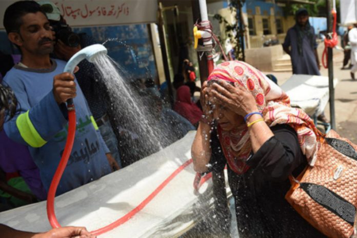 Met Office warns of extreme heatwave across Pakistan from today