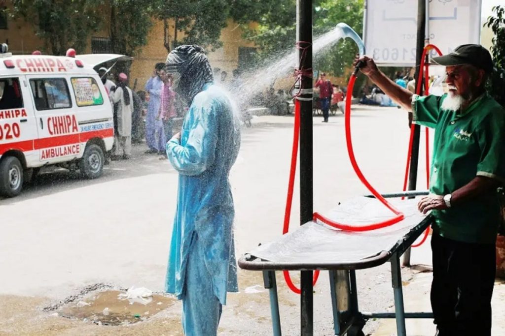 Severe heatwave grips Pakistan, temperatures cross 50°C