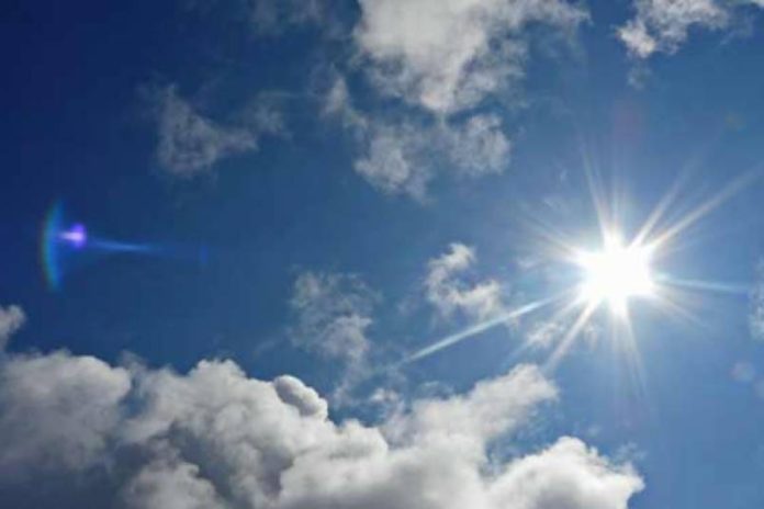 Karachi braces for strong winds, high temps as heatwave spreads