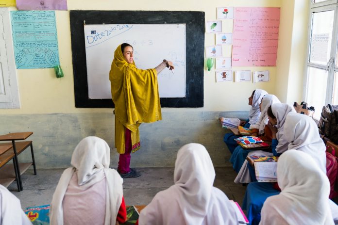Punjab govt to regularize 14,000 teachers without PPSC exams