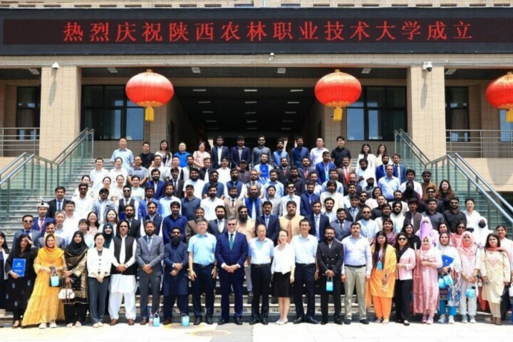 First batch of Pakistani students completes agricultural training in China