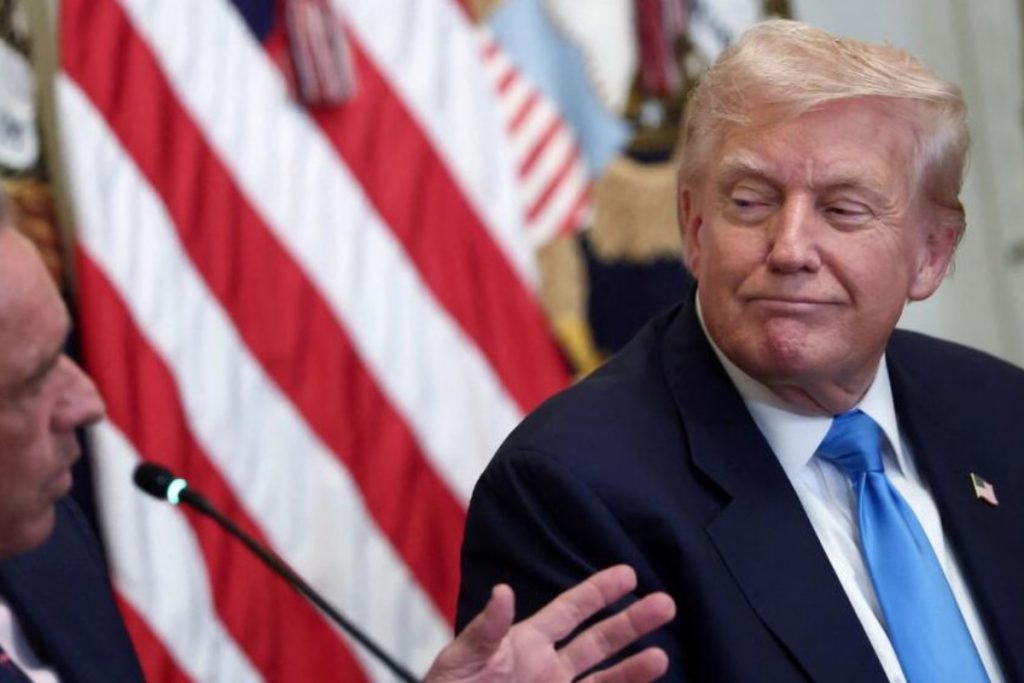 Trump announces oil trade agreement with Pakistan