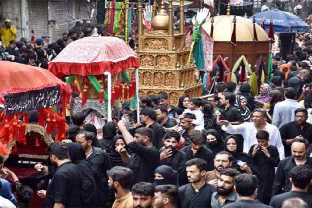 Youm-e-Ashur observed across Pakistan amid strict security