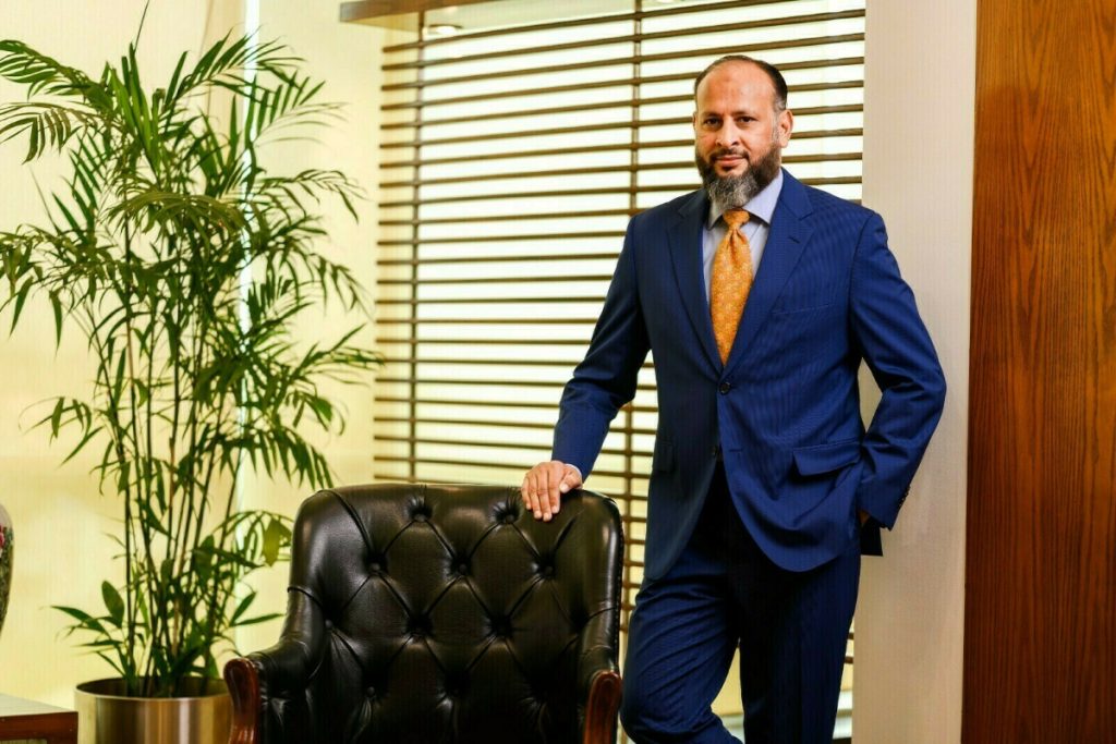 SHC grants temporary relief to Moonis Alvi in harassment case