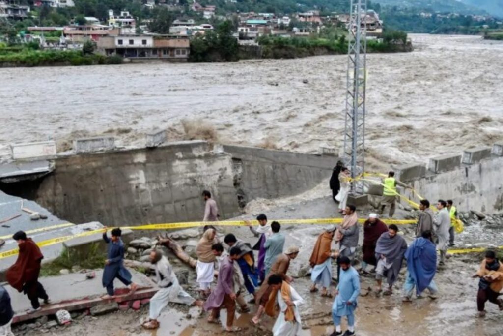 Death toll rises to 299 amid torrential rains across Pakistan