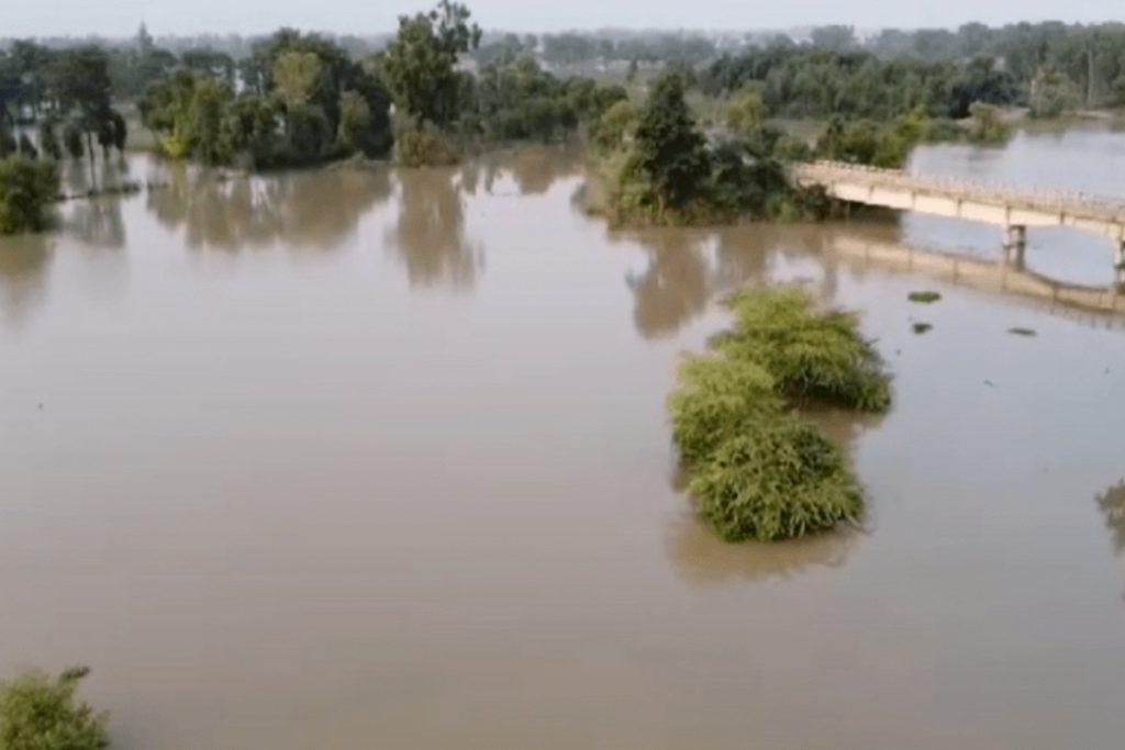 India alerts Pakistan to deadly flood risk under IWT