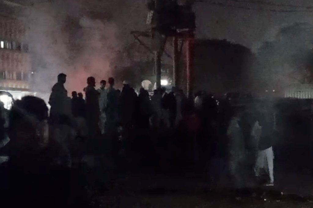 Karachi faces power outages amid heavy downpours