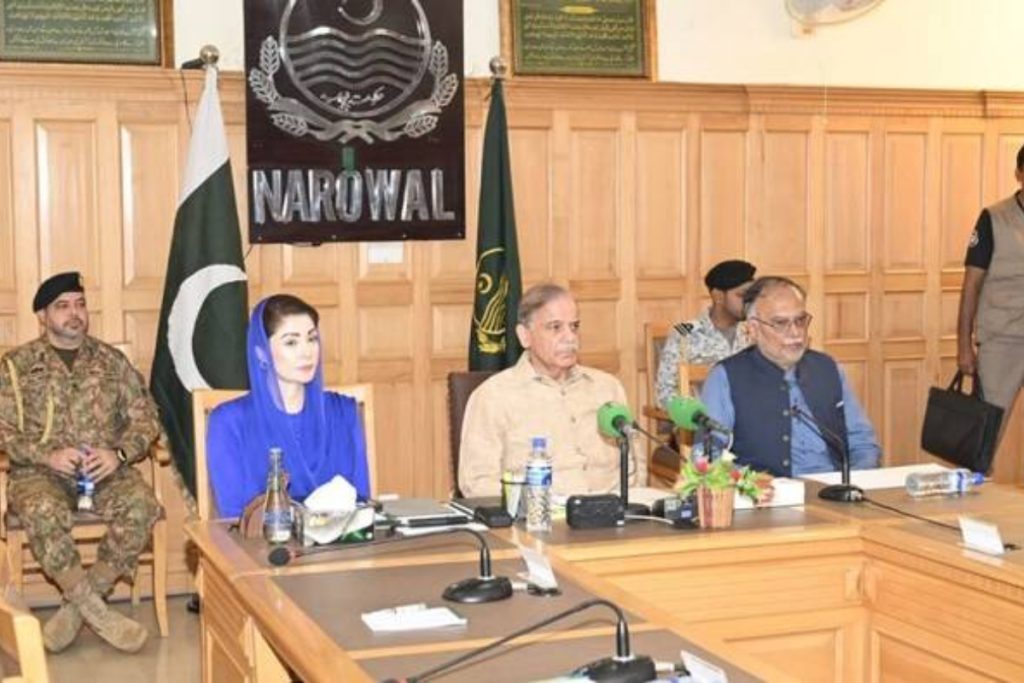 Pakistan faces floods, PM calls for urgent dam building