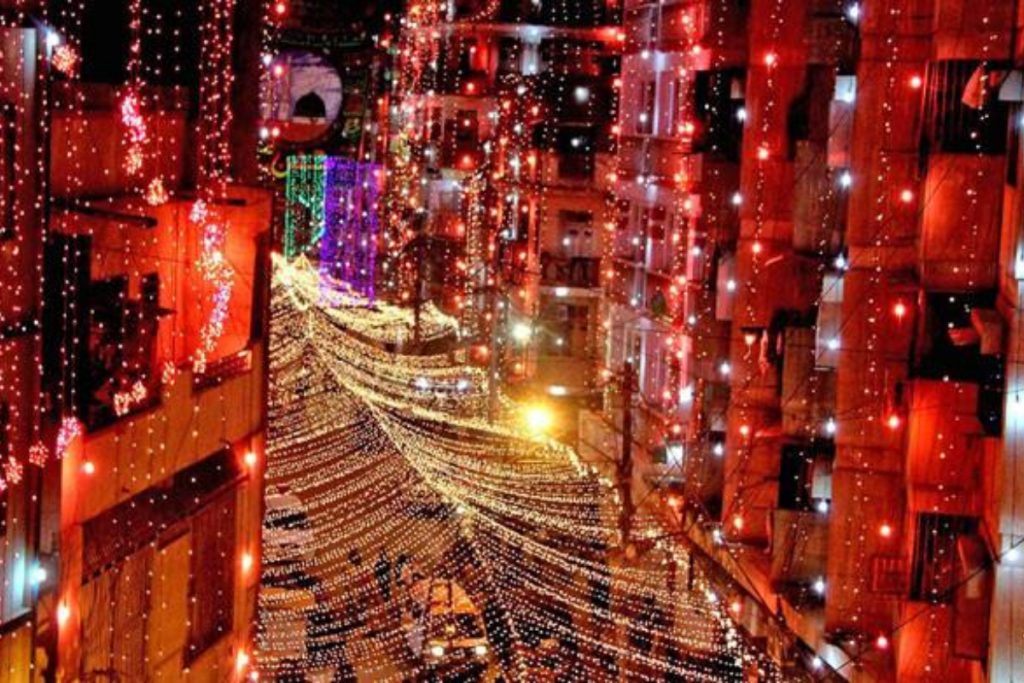 Govt officially declares public holiday for Eid Milad-un-Nabi in Pakistan