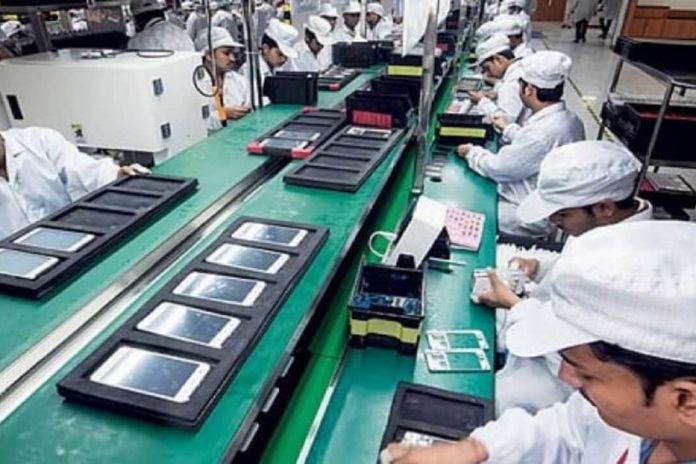 Local mobile production in Pakistan rises sharply by 123% in July