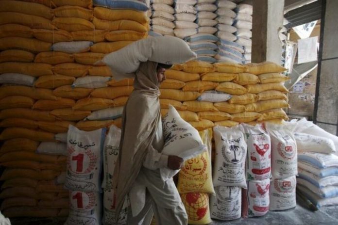 Flour prices reach historic high across Pakistan