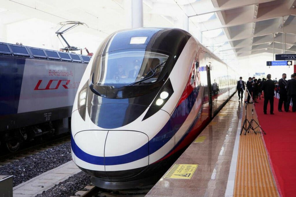 China to supply high-speed train units to Pakistan