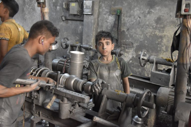 Workshop owner arrested for setting 12-year-old boy on fire in Lahore