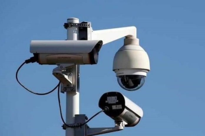 Karachi bus owners challenge E-Challan system in Sindh High Court