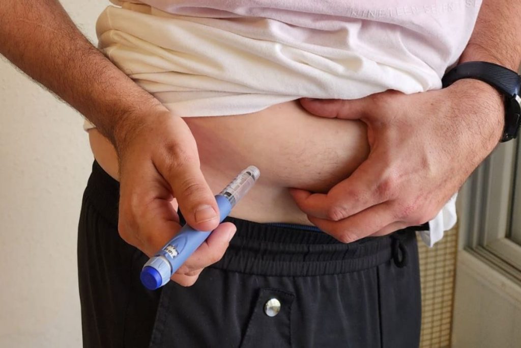 Health experts warn over misuse of popular weight loss drug in Pakistan