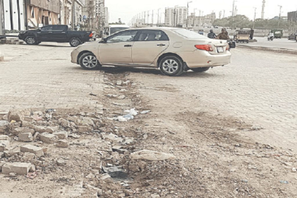 Sindh govt approves Rs25 billion plan to rebuild major roads in Karachi
