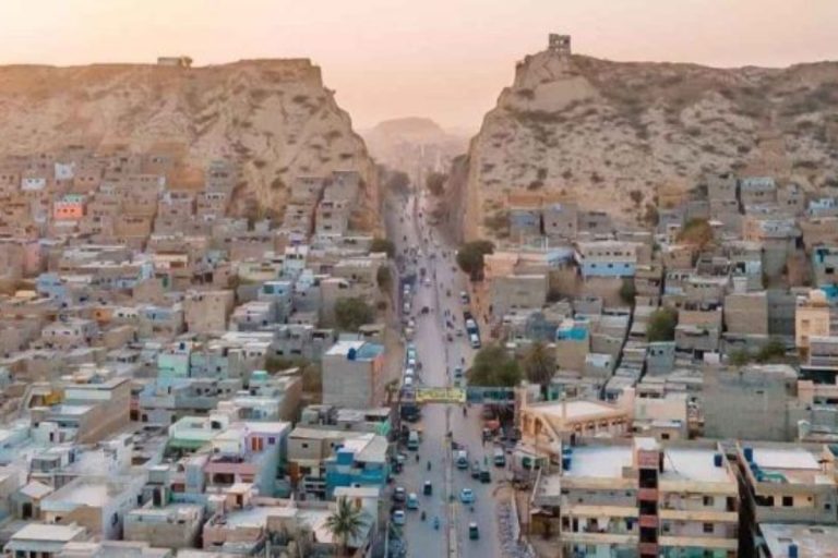 Karachi installs new CCTV cameras at Kati Pahari to curb street crime