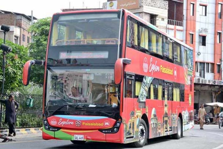 Double-decker buses arrive at Karachi port: Sharjeel Memon announces