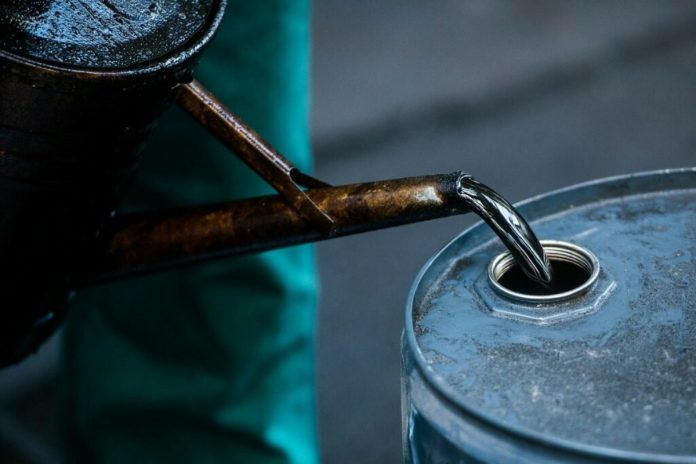 Pakistan govt reduces prices of light diesel, kerosene