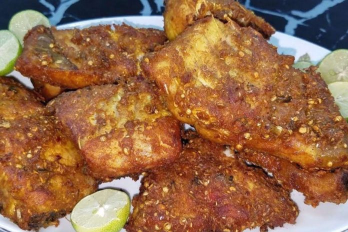 Famous fish outlet sealed for selling stale fish in Lahore