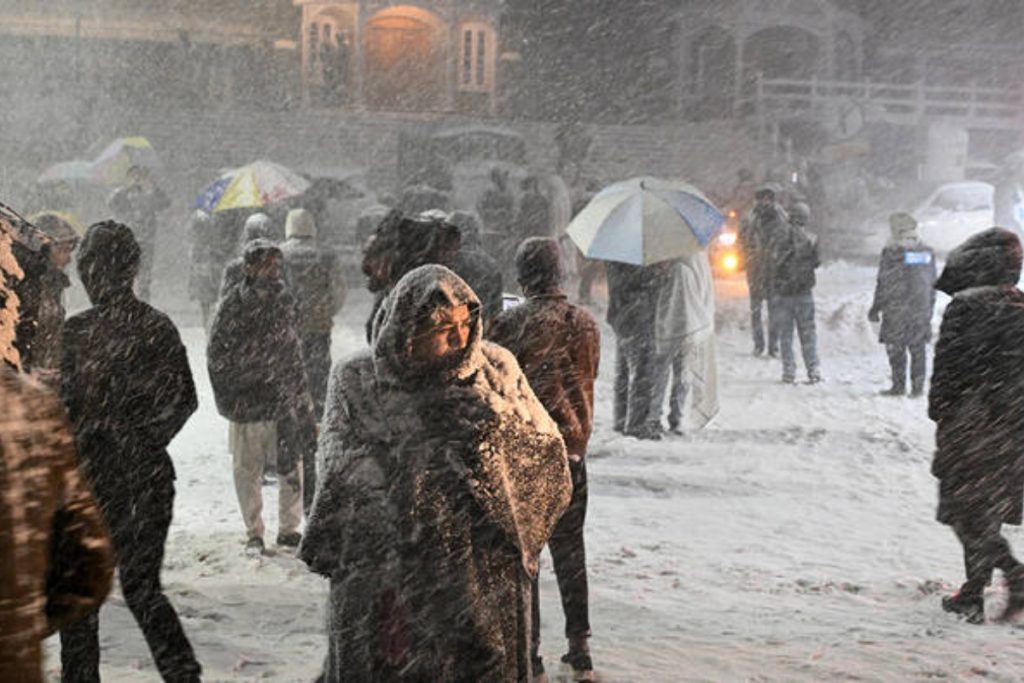 Light to moderate rain, snowfall expected across Pakistan from Jan 31