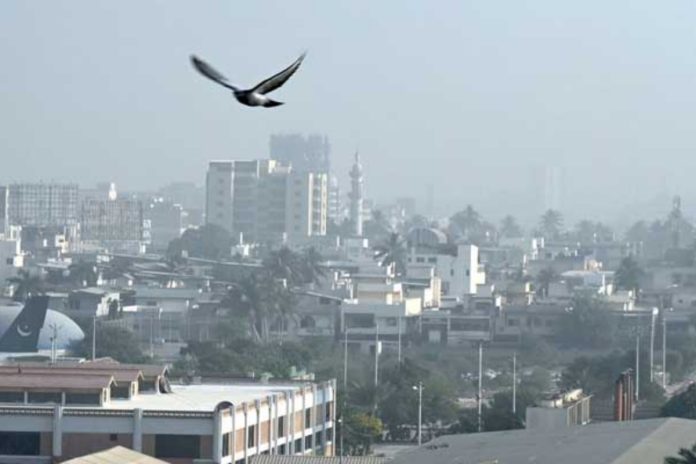 Warm and dry conditions to continue in Karachi this week