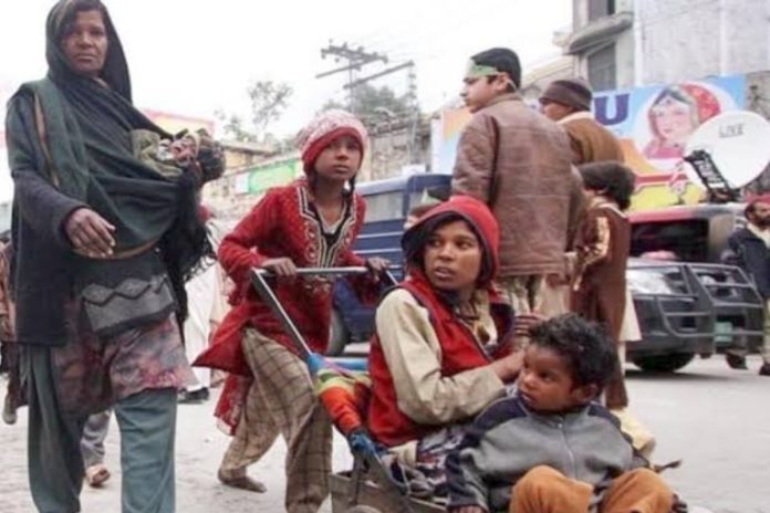 KP govt declares jail, heavy fines for begging