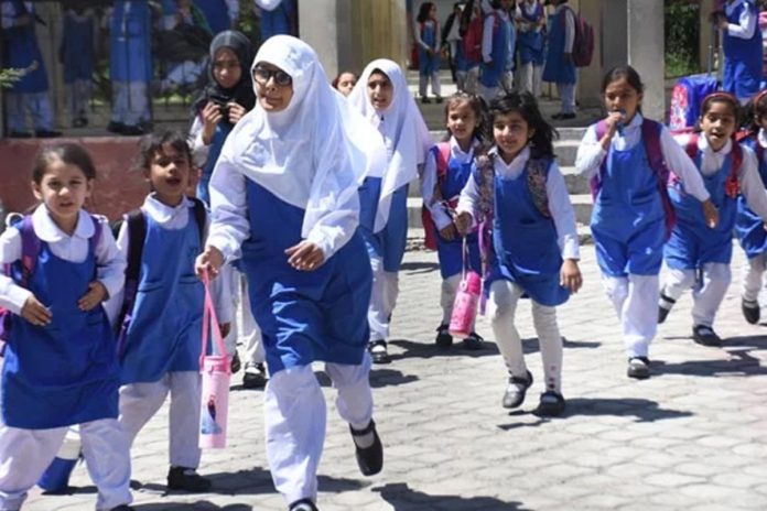 Punjab govt clarifies school week schedule