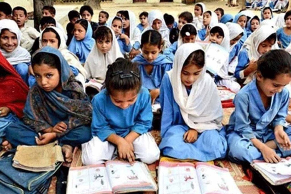 KP govt introduces new timings for public schools