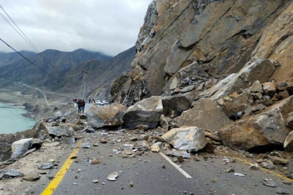 Karakoram Highway remains closed after heavy landslides