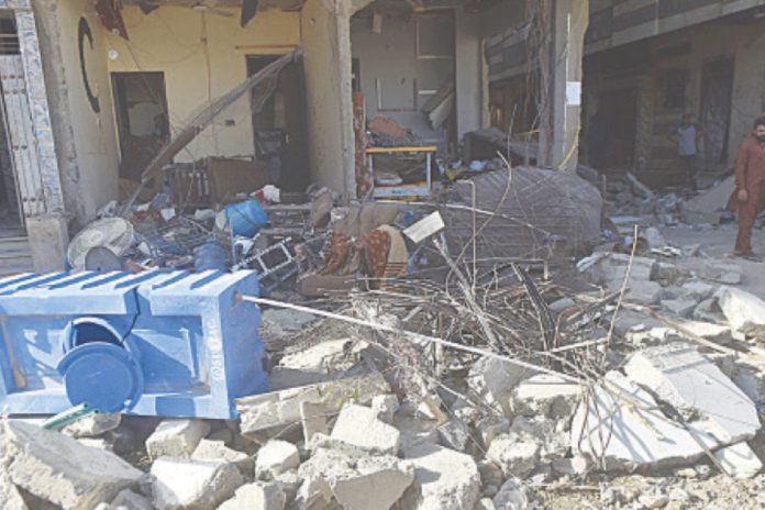 Gas leak triggers explosion in PIB, three injured on Eid