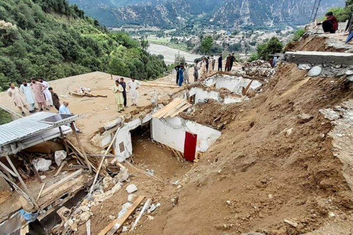 Heavy rains kill 17 in Khyber Pakhtunkhwa, roofs collapse