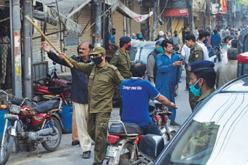 More shops sealed in Lahore for violating 8 pm deadline