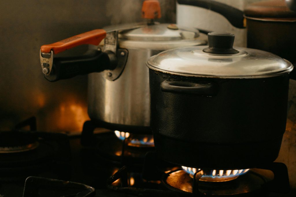 SNGPL reduces gas supply to six hours daily amid shortage